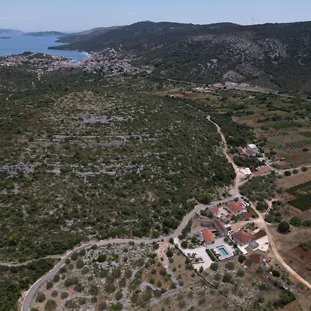 Bosilen With Private Pool, Near Trogir, Split Airport, Quiet Area, Family Villa Marina