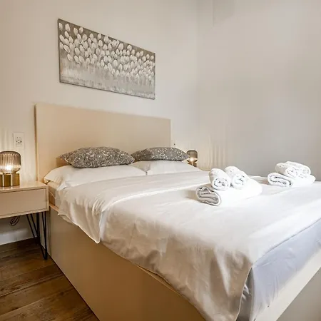 Bosilen With Private Pool, Near Trogir, Split Airport, Quiet Area, Family Marina